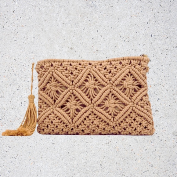 Woven Clutch - Picture 1 of 1